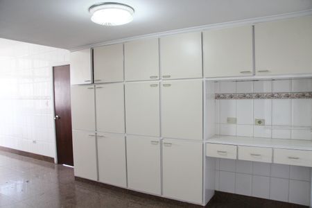 Apartamento à venda com 240m², 5 quartos e 2 vagasCozinha