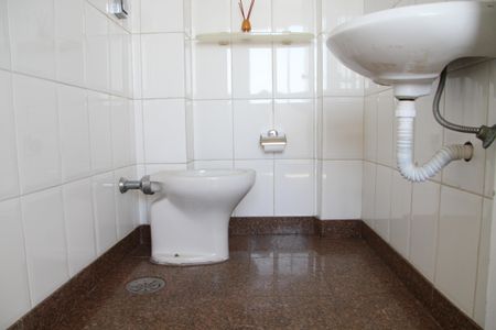 Apartamento à venda com 240m², 5 quartos e 2 vagasBanheiro de serviço