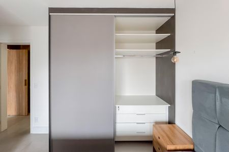 Apartamento à venda com 72m², 1 quarto e 1 vaga Apartamento à venda com 72m², 1 quarto e 1 vagaSuíte - Armários