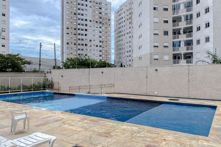Apartamento à venda com 40m², 2 quartos e 1 vaga Apartamento à venda com 40m², 2 quartos e 1 vagaÁrea comum - Piscina