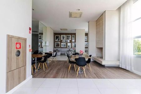 Apartamento à venda com 124m², 3 quartos e 3 vagas Apartamento à venda com 124m², 3 quartos e 3 vagasÁrea comum - Salão de festas