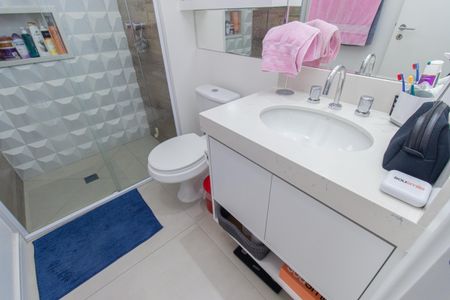 Apartamento à venda com 124m², 3 quartos e 3 vagas Apartamento à venda com 124m², 3 quartos e 3 vagasBanheiro da Suíte 3