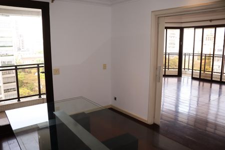 Apartamento para alugar com 344m², 4 quartos e 5 vagasCopa