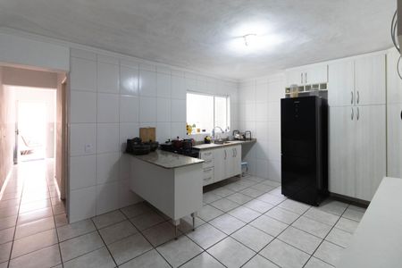 Casa à venda com 130m², 2 quartos e 3 vagas Casa à venda com 130m², 2 quartos e 3 vagasCozinha