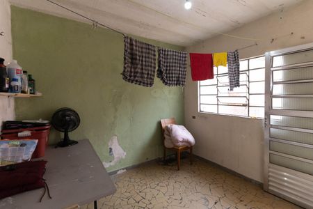 Casa à venda com 130m², 2 quartos e 3 vagas Casa à venda com 130m², 2 quartos e 3 vagasLavanderia