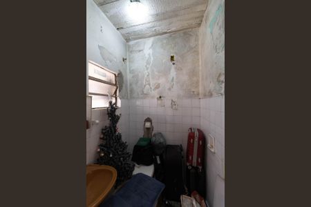 Casa à venda com 130m², 2 quartos e 3 vagas Casa à venda com 130m², 2 quartos e 3 vagasBanheiro de Serviço