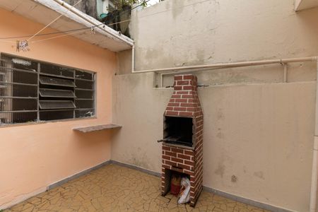 Casa à venda com 130m², 2 quartos e 3 vagas Casa à venda com 130m², 2 quartos e 3 vagasQuintal