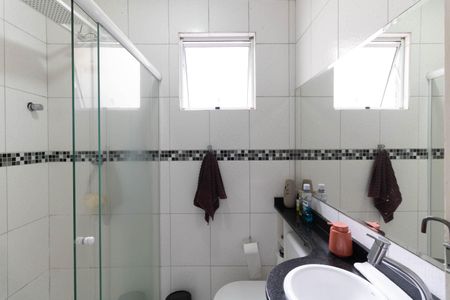 Casa à venda com 130m², 2 quartos e 3 vagas Casa à venda com 130m², 2 quartos e 3 vagasBanheiro Social