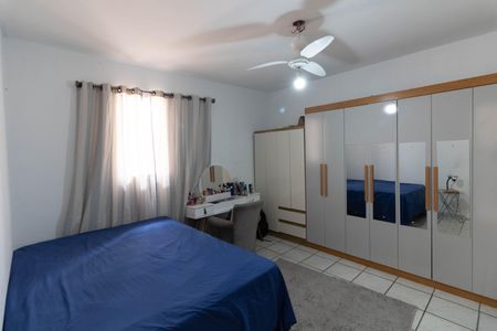 Casa à venda com 130m², 2 quartos e 3 vagas Casa à venda com 130m², 2 quartos e 3 vagasQuarto 2