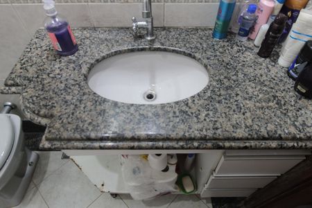 Casa à venda com 210m², 3 quartos e 2 vagasBanheiro da Suíte