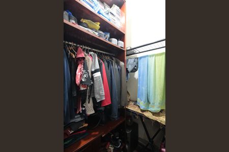 Casa à venda com 210m², 3 quartos e 2 vagasCloset da suíte