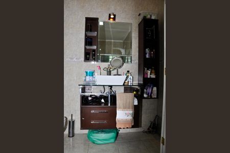 Casa à venda com 311m², 4 quartos e 4 vagas Casa à venda com 311m², 4 quartos e 4 vagasBanheiro da Suíte 1