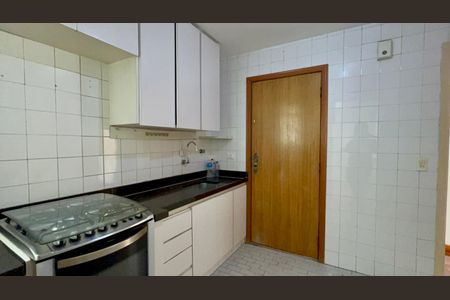Apartamento para alugar com 96m², 3 quartos e 1 vaga Apartamento para alugar com 96m², 3 quartos e 1 vagaCozinha