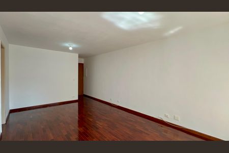 Apartamento para alugar com 96m², 3 quartos e 1 vaga Apartamento para alugar com 96m², 3 quartos e 1 vagaSala
