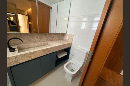 Banho Suíte de apartamento à venda com 2 quartos, 152m² em Santo Agostinho, Belo Horizonte