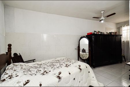 Casa à venda com 313m², 2 quartos e 2 vagas Casa à venda com 313m², 2 quartos e 2 vagasQuarto 2