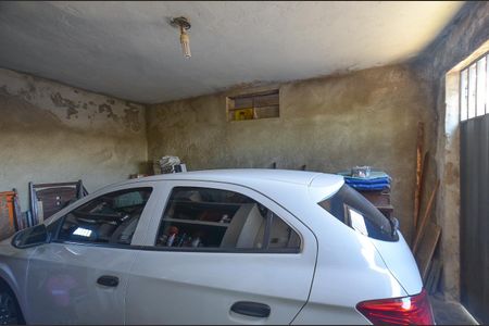 Casa à venda com 313m², 2 quartos e 2 vagas Casa à venda com 313m², 2 quartos e 2 vagasGaragem