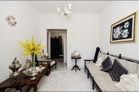 Casa à venda com 313m², 2 quartos e 2 vagasSala de Estar