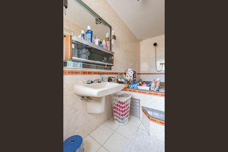 Casa à venda com 226m², 3 quartos e NaN vagasBanheiro 2