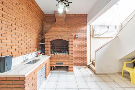 Casa à venda com 226m², 3 quartos e NaN vagasChurrasqueira