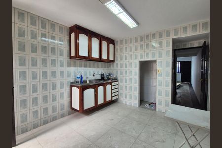 Casa à venda com 200m², 3 quartos e 3 vagas Casa à venda com 200m², 3 quartos e 3 vagasCozinha