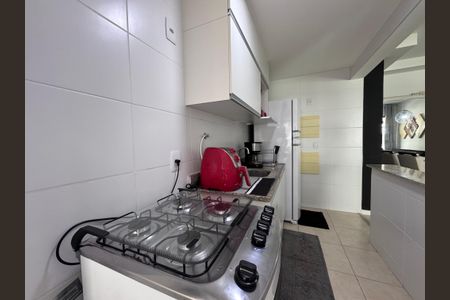 Apartamento à venda com 67m², 2 quartos e 1 vaga Apartamento à venda com 67m², 2 quartos e 1 vagaCozinha