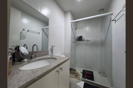 Apartamento à venda com 67m², 2 quartos e 1 vaga Apartamento à venda com 67m², 2 quartos e 1 vagaBanheiro da Suíte