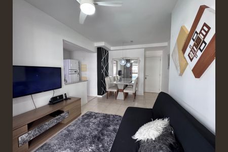 Sala de apartamento para alugar com 2 quartos, 67m² em Recreio dos Bandeirantes, Rio de Janeiro