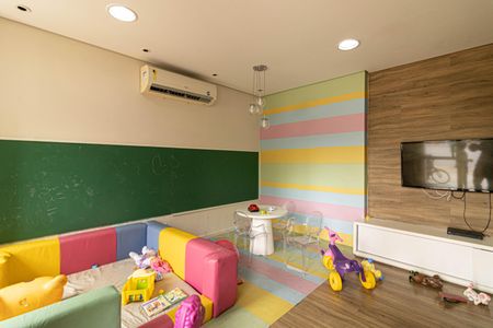 Apartamento à venda com 67m², 2 quartos e 1 vaga Apartamento à venda com 67m², 2 quartos e 1 vagaÁrea comum - Brinquedoteca