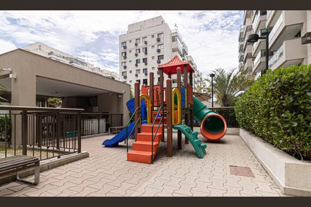 Apartamento à venda com 67m², 2 quartos e 1 vaga Apartamento à venda com 67m², 2 quartos e 1 vagaÁrea Comum - Playground