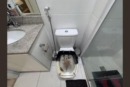 Apartamento à venda com 67m², 2 quartos e 1 vaga Apartamento à venda com 67m², 2 quartos e 1 vagaBanheiro da Suíte