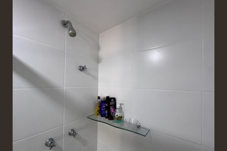 Apartamento à venda com 67m², 2 quartos e 1 vaga Apartamento à venda com 67m², 2 quartos e 1 vagaBanheiro da Suíte