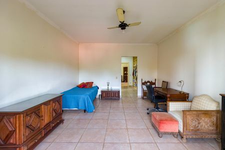 Casa à venda com 611m², 1 quarto e 6 vagas Casa à venda com 611m², 1 quarto e 6 vagasSuíte