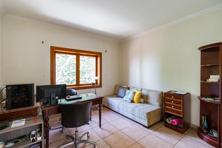 Casa à venda com 611m², 1 quarto e 6 vagas Casa à venda com 611m², 1 quarto e 6 vagasSuíte