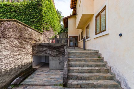 Casa à venda com 611m², 1 quarto e 6 vagas Casa à venda com 611m², 1 quarto e 6 vagasÁrea comum