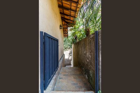 Casa à venda com 611m², 1 quarto e 6 vagas Casa à venda com 611m², 1 quarto e 6 vagasÁrea comum