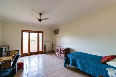 Casa à venda com 611m², 1 quarto e 6 vagas Casa à venda com 611m², 1 quarto e 6 vagasSuíte