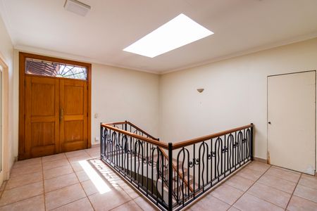 Casa à venda com 611m², 1 quarto e 6 vagas Casa à venda com 611m², 1 quarto e 6 vagasÁrea comum