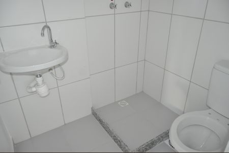Banheiro de kitnet/studio à venda com 1 quarto, 35m² em Todos Os Santos, Rio de Janeiro