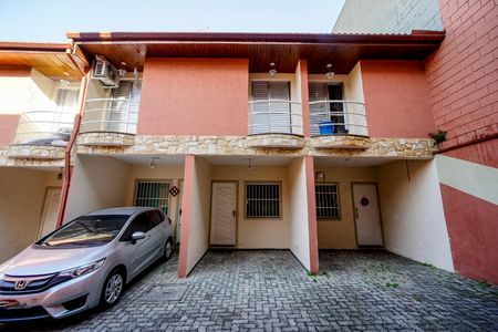 Apartamento à venda com 74m², 2 quartos e 1 vaga Apartamento à venda com 74m², 2 quartos e 1 vagaFachada