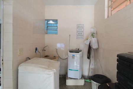 Casa à venda com 233m², 2 quartos e 2 vagasÁrea de Serviço