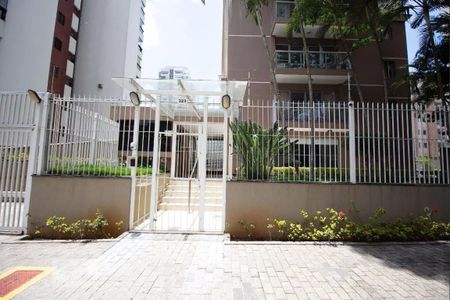 Apartamento à venda com 209m², 3 quartos e 3 vagas Apartamento à venda com 209m², 3 quartos e 3 vagasFachada