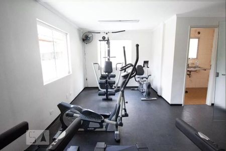 Apartamento à venda com 209m², 3 quartos e 3 vagas Apartamento à venda com 209m², 3 quartos e 3 vagasÁrea comum - Academia