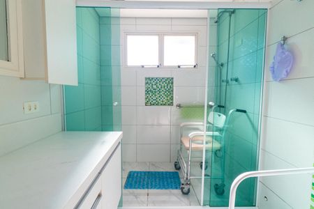 Apartamento à venda com 209m², 3 quartos e 3 vagas Apartamento à venda com 209m², 3 quartos e 3 vagasBanheiro da Suíte Detalhe