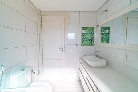 Apartamento à venda com 209m², 3 quartos e 3 vagas Apartamento à venda com 209m², 3 quartos e 3 vagasBanheiro da Suíte