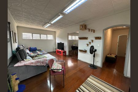 Casa à venda com 380m², 4 quartos e 3 vagasSala