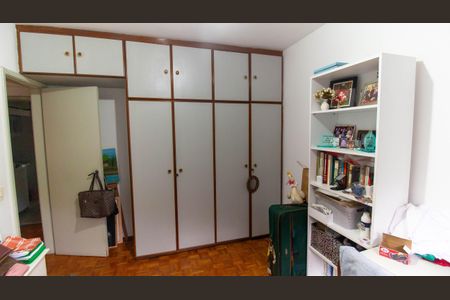 Apartamento à venda com 190m², 3 quartos e 1 vaga Apartamento à venda com 190m², 3 quartos e 1 vagaQuarto 1