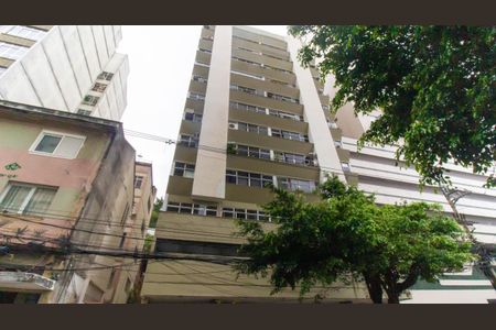 Apartamento à venda com 190m², 3 quartos e 1 vaga Apartamento à venda com 190m², 3 quartos e 1 vagaFachada