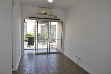 Apartamento para alugar com 70m², 3 quartos e 1 vagaSala