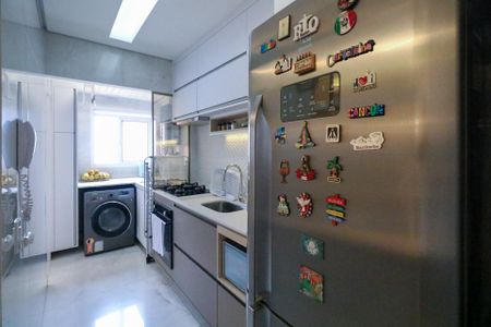 Apartamento à venda com 67m², 2 quartos e 2 vagasCozinha